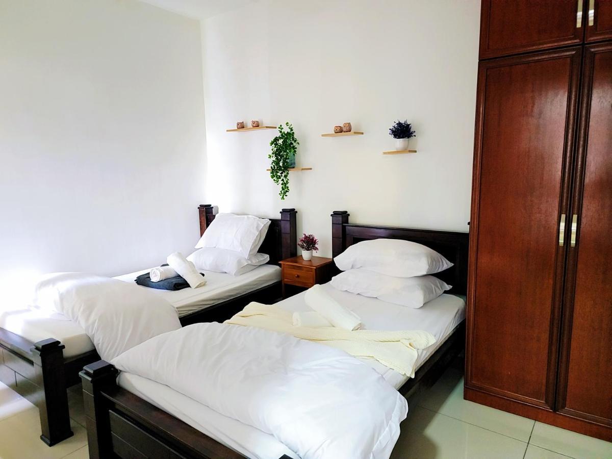 Putrajaya Dwiputra 6 Plus 1 Pax Blissful Fully Air-Con Suite Buitenkant foto