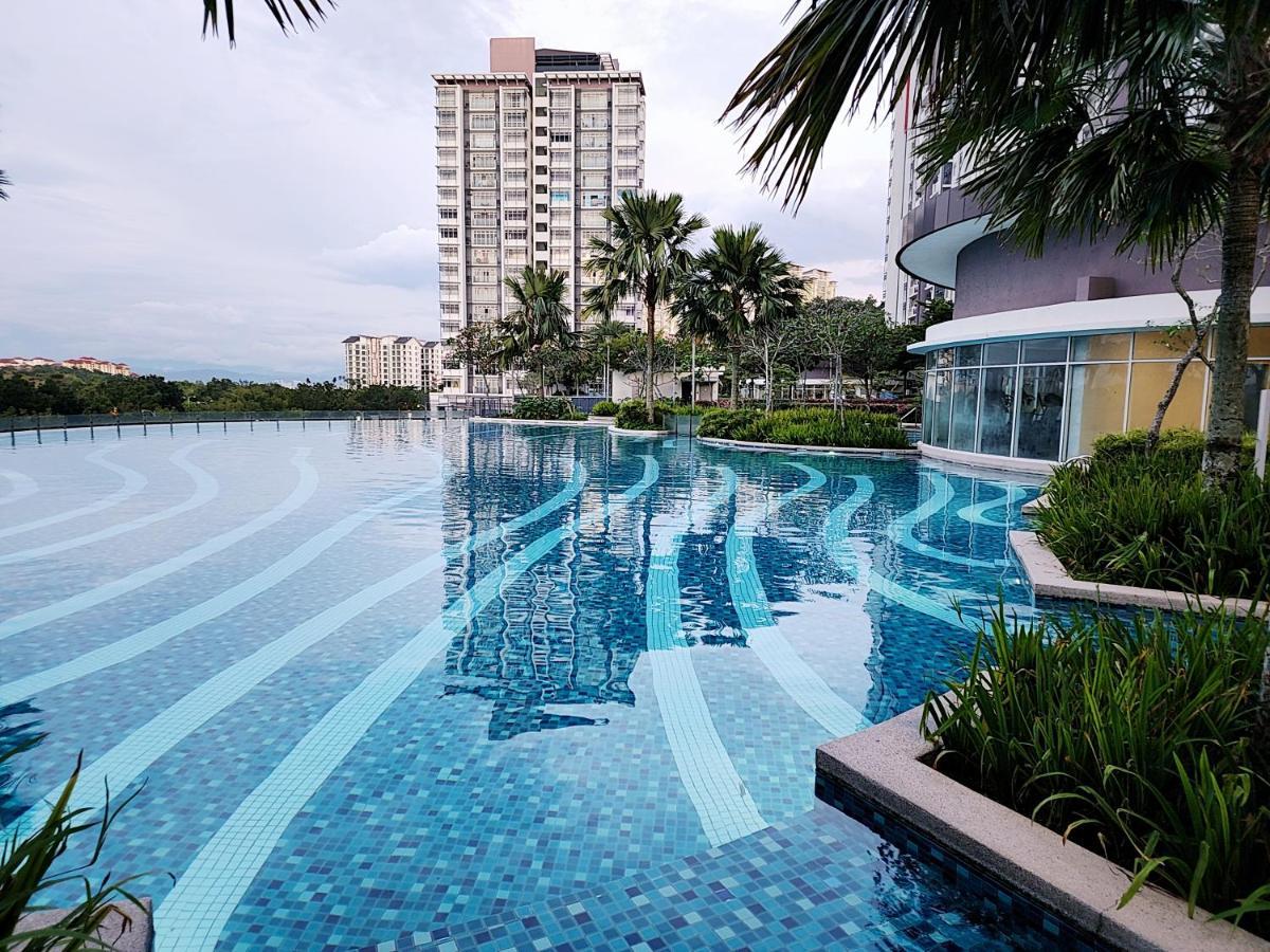 Putrajaya Dwiputra 6 Plus 1 Pax Blissful Fully Air-Con Suite Buitenkant foto